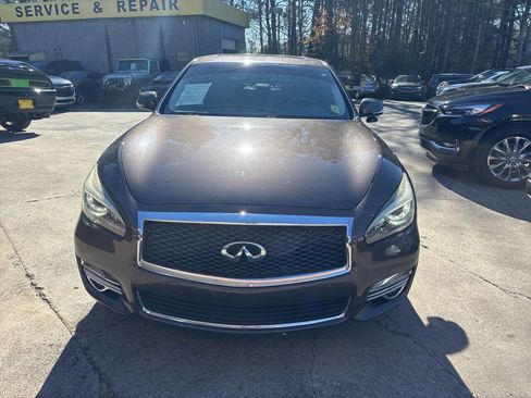 Used 2016 INFINITI Q70 Hybrid image 3