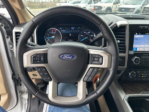 Used 2019 Ford F250 Lariat w/ Lariat Value Package image 19