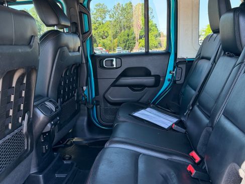 Used 2019 Jeep Wrangler Unlimited Rubicon image 11