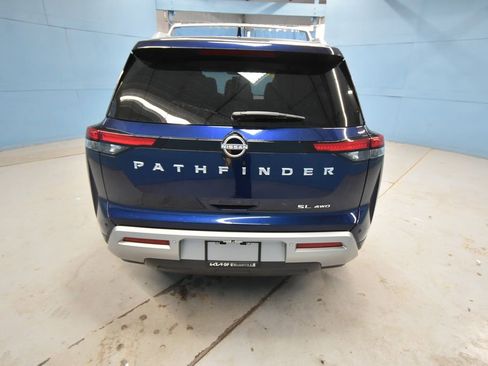 Used 2024 Nissan Pathfinder SL image 30