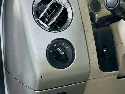 Used 2013 Ford Expedition EL Limited image 11