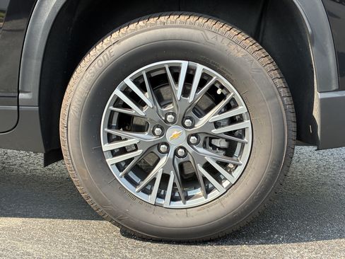 Used 2026 Chevrolet Traverse LT w/ Driver Confidence Package FWD image 10