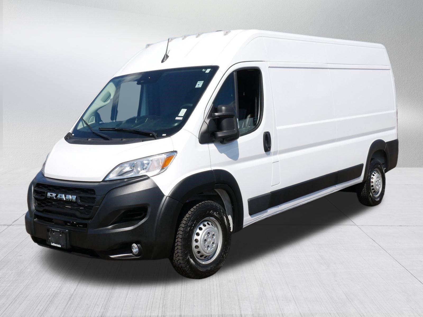 Used 2026 RAM ProMaster 2500 w/ Convenience Group FWD image 3