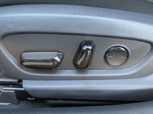 Certified 2024 Lexus ES 300h w/ Premium Package image 21