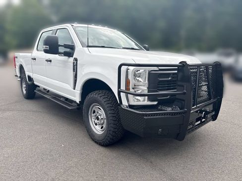 Used 2026 Ford F250 XL w/ XL Driver Assist Package AWD/4WD image 2