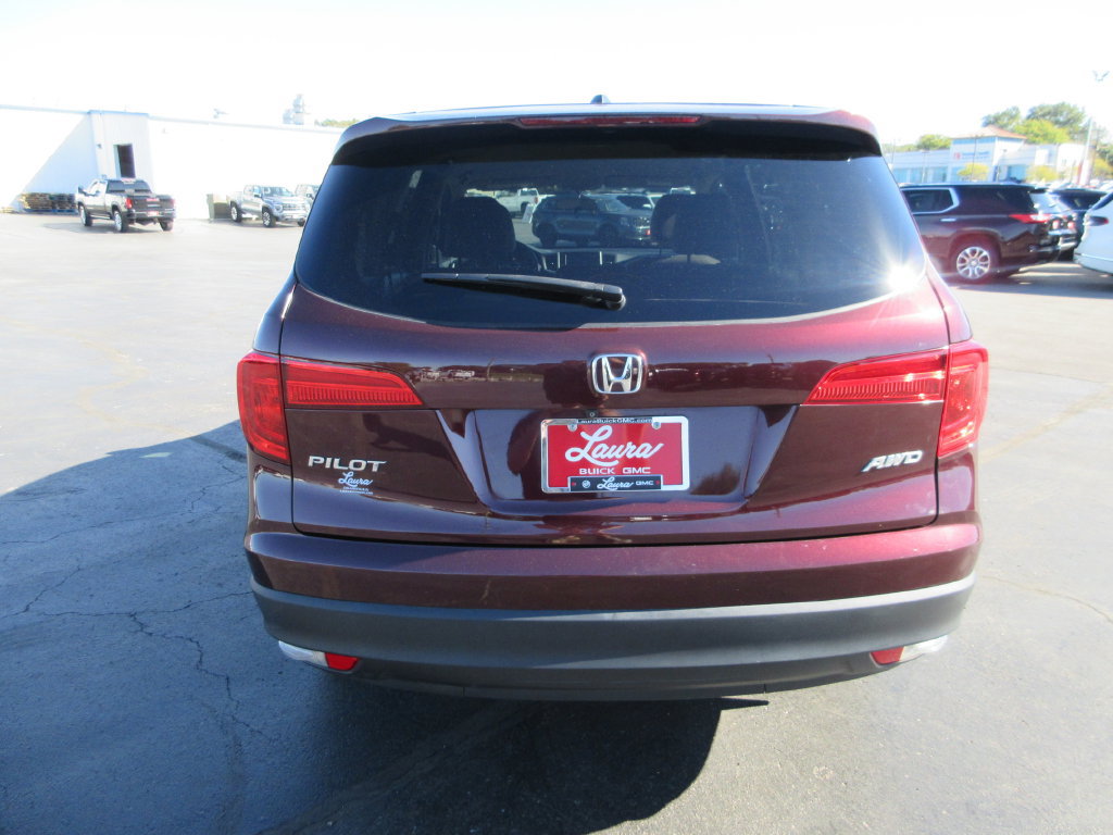 Used 2017 Honda Pilot EX image 7