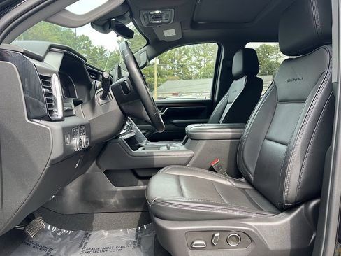 Used 2024 GMC Sierra 3500 Denali w/ Denali Reserve Package image 22