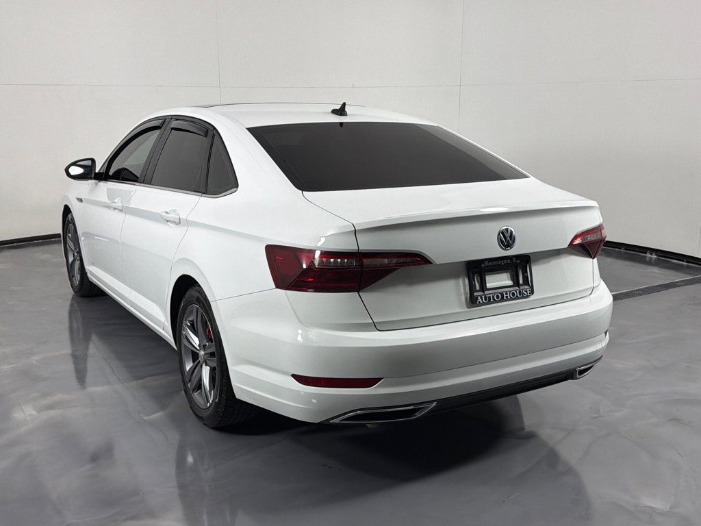 Used 2020 Volkswagen Jetta R-Line w/ R-Line Cold Weather Package FWD image 5