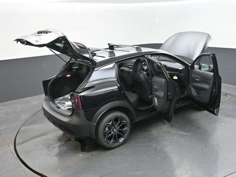 New 2026 Nissan Kicks SR image 42