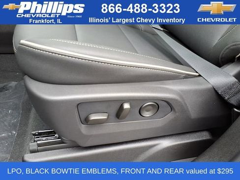 New 2026 Chevrolet Suburban Premier image 7