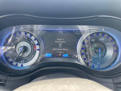 Used 2018 Chrysler 300 S w/ 300S Premium Group AWD/4WD image 17
