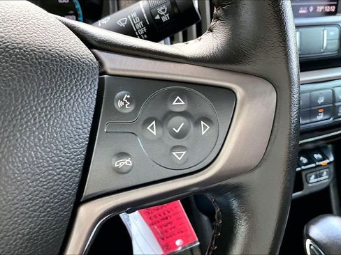 Used 2022 GMC Canyon AT4 w/ Trailering Package AWD/4WD image 13