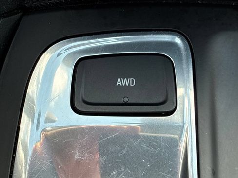Used 2021 Chevrolet Equinox LT AWD/4WD image 22