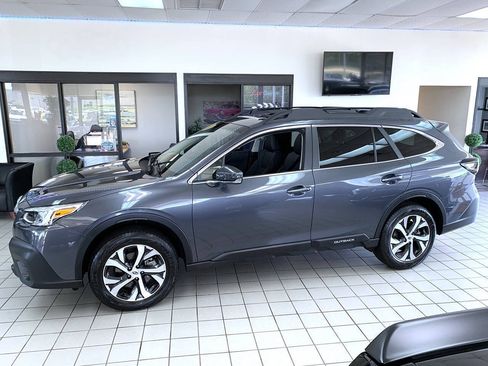 Used 2021 Subaru Outback Limited AWD/4WD image 3