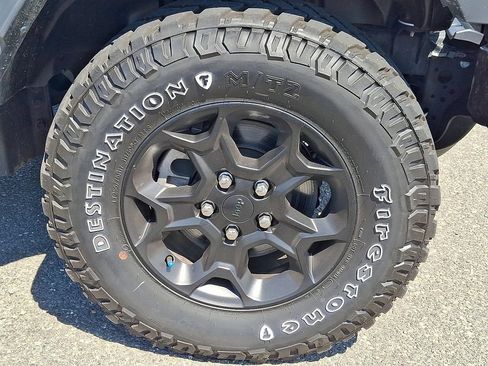 Used 2023 Jeep Wrangler Unlimited AWD/4WD image 9