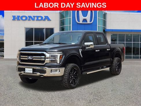 Used 2024 Ford F150 Lariat w/ FX4 Off-Road Package AWD/4WD image 7