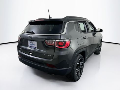 Used 2022 Jeep Compass Limited AWD/4WD image 5