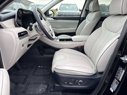 Used 2025 Hyundai Palisade Calligraphy image 24