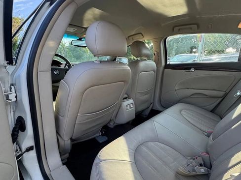 Used 2008 Buick Lucerne CX image 15