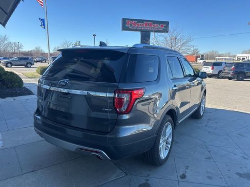 Used 2017 Ford Explorer Limited w/ Equipment Group 301A image 7