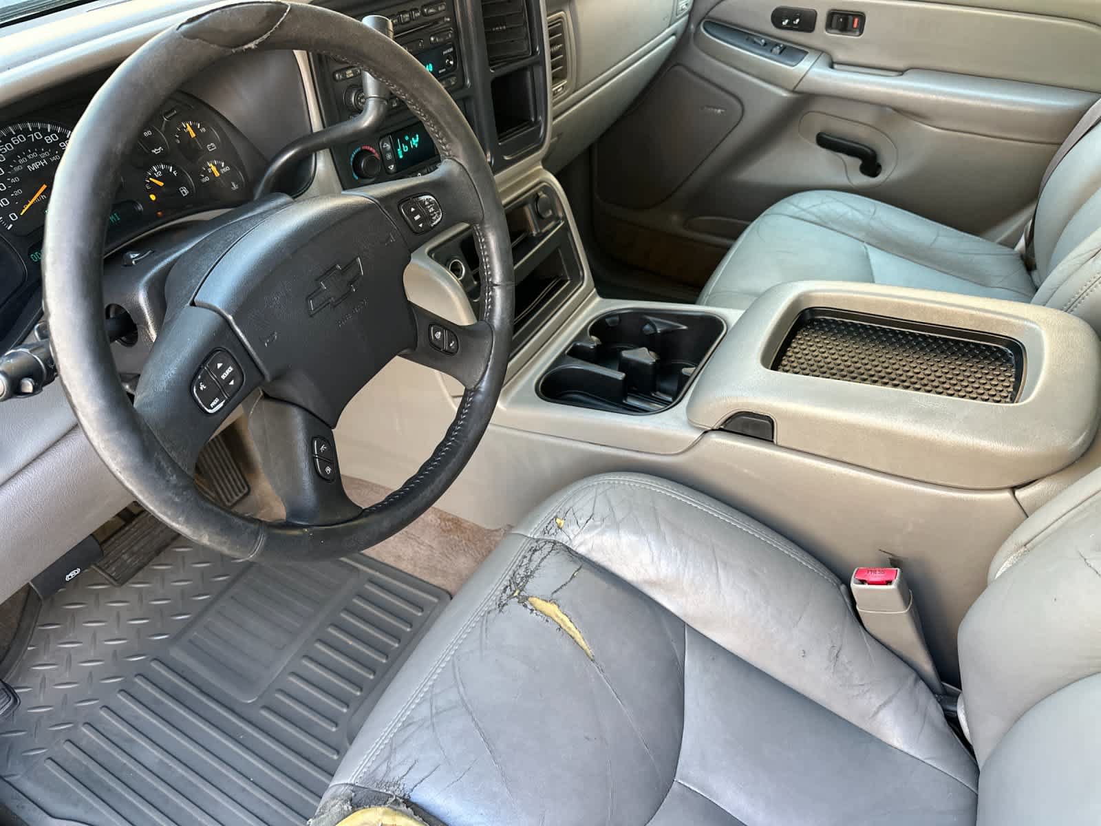 Used 2004 Chevrolet Silverado 2500 LT RWD image 11