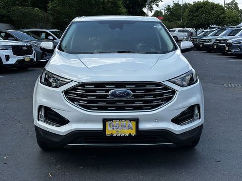Used 2023 Ford Edge Titanium AWD/4WD image 2
