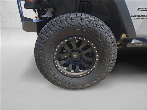 Used 2018 Jeep Wrangler Unlimited Sport S image 21