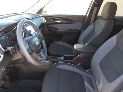 Used 2023 Chevrolet TrailBlazer LT image 14
