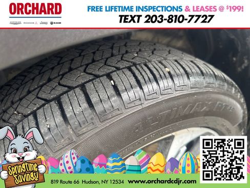 Used 2023 Toyota Corolla Cross XLE w/ Convenience Package AWD/4WD image 26