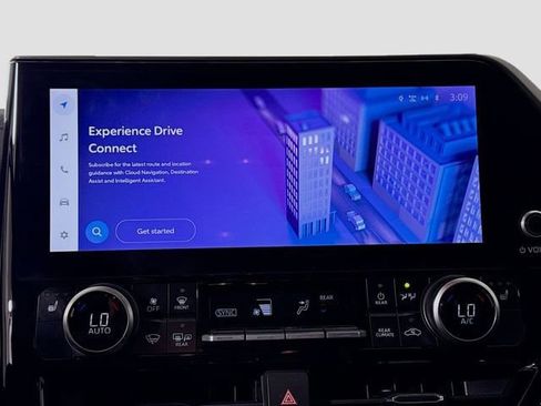 Certified 2025 Toyota Highlander XLE image 14