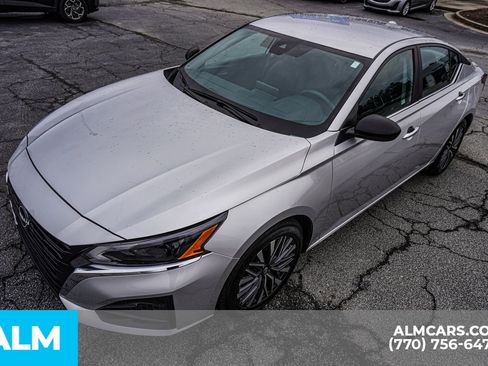Used 2024 Nissan Altima 2.5 SV image 20