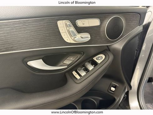 Used 2022 Mercedes-Benz GLC 300 4MATIC image 17