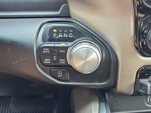 Used 2022 RAM 1500 Laramie AWD/4WD image 30