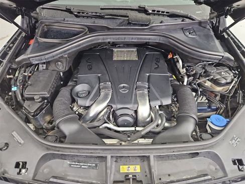 Used 2017 Mercedes-Benz GLS 550 4MATIC image 14