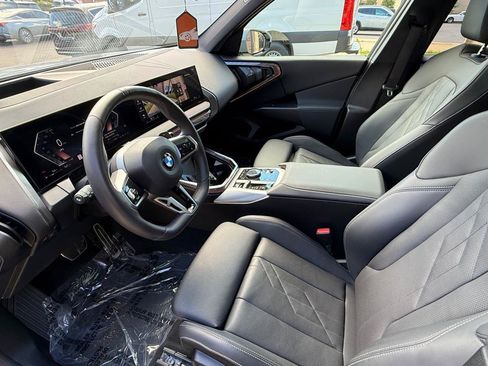Used 2025 BMW X3 xDrive30i AWD/4WD image 9