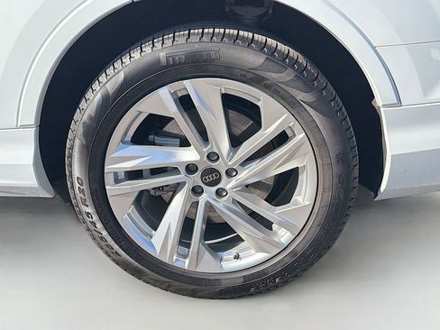 Used 2023 Audi Q7 3.0T Prestige image 34