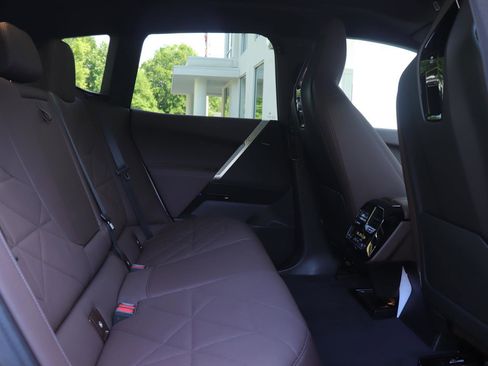 New 2026 BMW iX xDrive60 AWD/4WD image 21