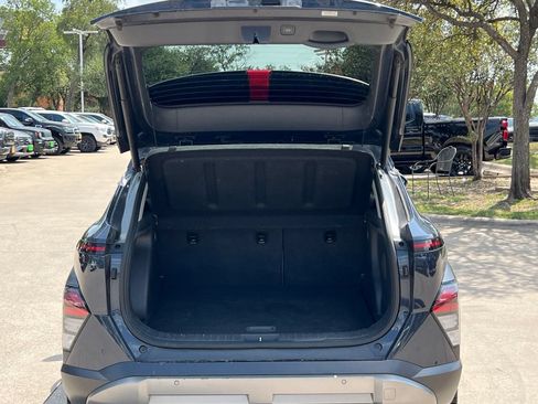 Used 2024 Hyundai Kona Limited FWD image 23