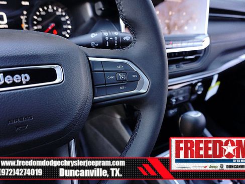 New 2026 Jeep Compass Latitude image 26