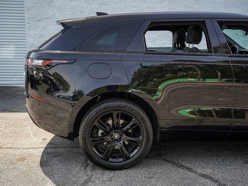 Used 2022 Land Rover Range Rover Velar R-Dynamic S AWD/4WD image 16