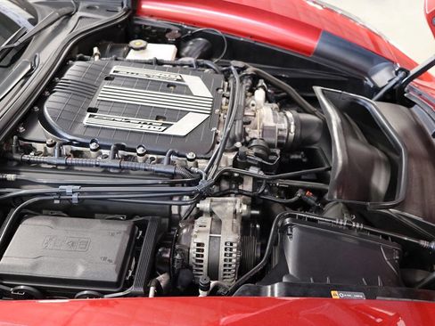 Used 2015 Chevrolet Corvette Z06 w/ 3LZ Preferred Equipment Group RWD image 24