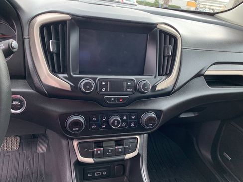 Used 2024 GMC Terrain Denali w/ Denali Premium Package image 24