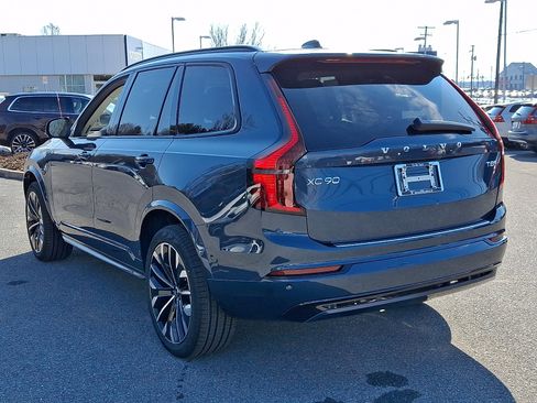 New 2026 Volvo XC90 T8 Ultra w/ Protection Package Premier image 3