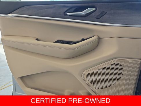 Used 2025 Jeep Grand Cherokee L Limited w/ Luxury Tech Group II AWD/4WD image 28
