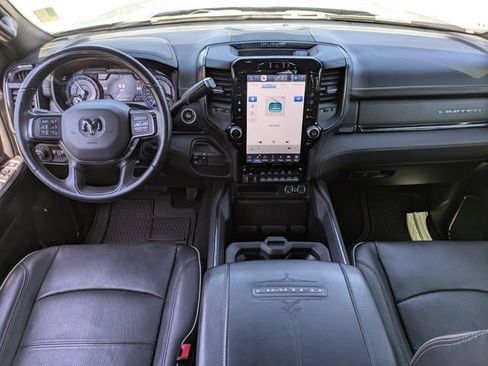 Used 2022 RAM 3500 Limited w/ Towing Technology Group AWD/4WD image 17