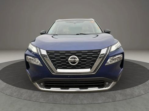 Used 2021 Nissan Rogue Platinum AWD/4WD image 2
