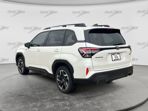 Certified 2025 Subaru Forester Limited AWD/4WD image 6