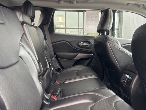 Used 2021 Jeep Cherokee Limited w/ Elite Package image 15