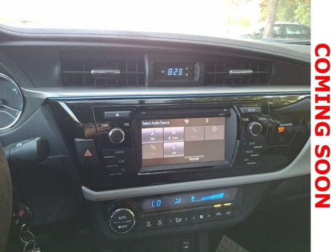 Used 2016 Toyota Corolla LE FWD image 12