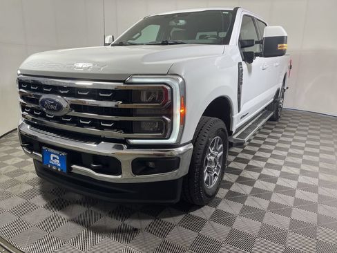 Used 2023 Ford F250 Lariat AWD/4WD image 4